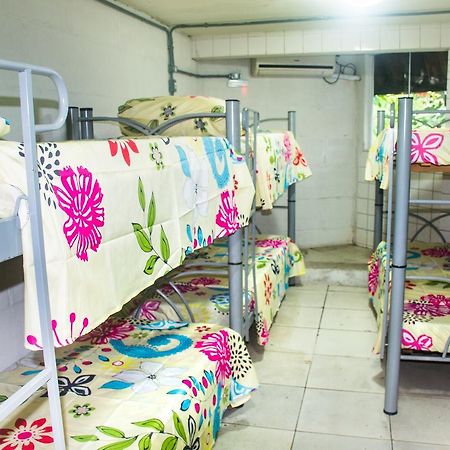 Hostel Vila Vrヴォルタ・レドンダ エクステリア 写真